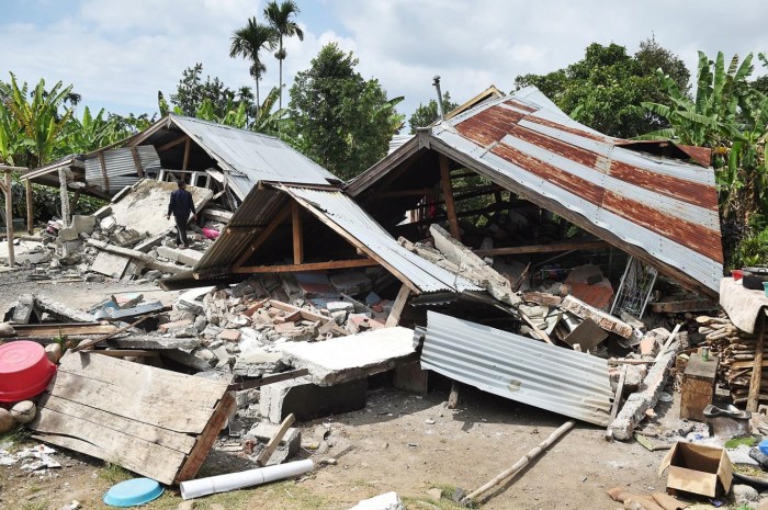 Dampak gempa bumi terkini di Indonesia