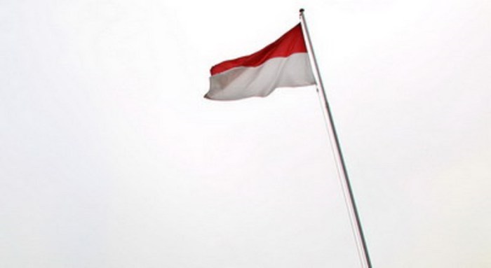 Bendera setengah tiang di Indonesia untuk apa