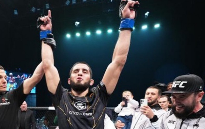 UFC 306 - Islam Makhachev Kasih Selamat ke Jagoan Baru Saat